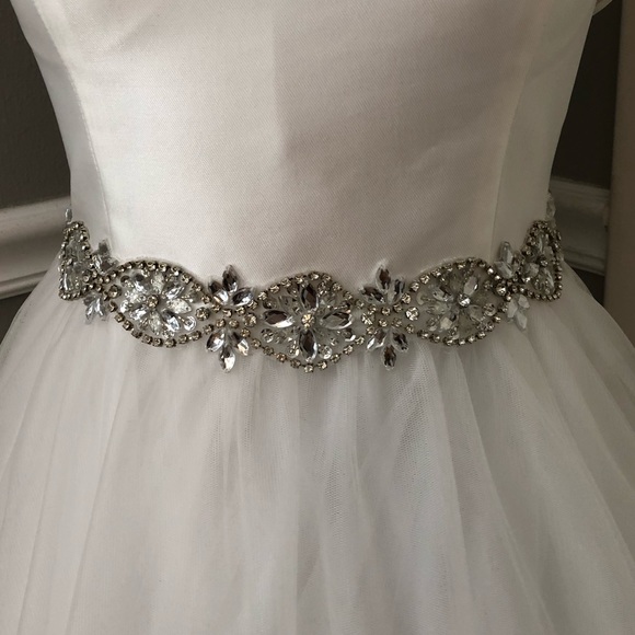 NEW JOVANI SZ 2 WHITE SATIN JEWEL TULLE FORMAL BALL GOWN - Picture 6 of 15